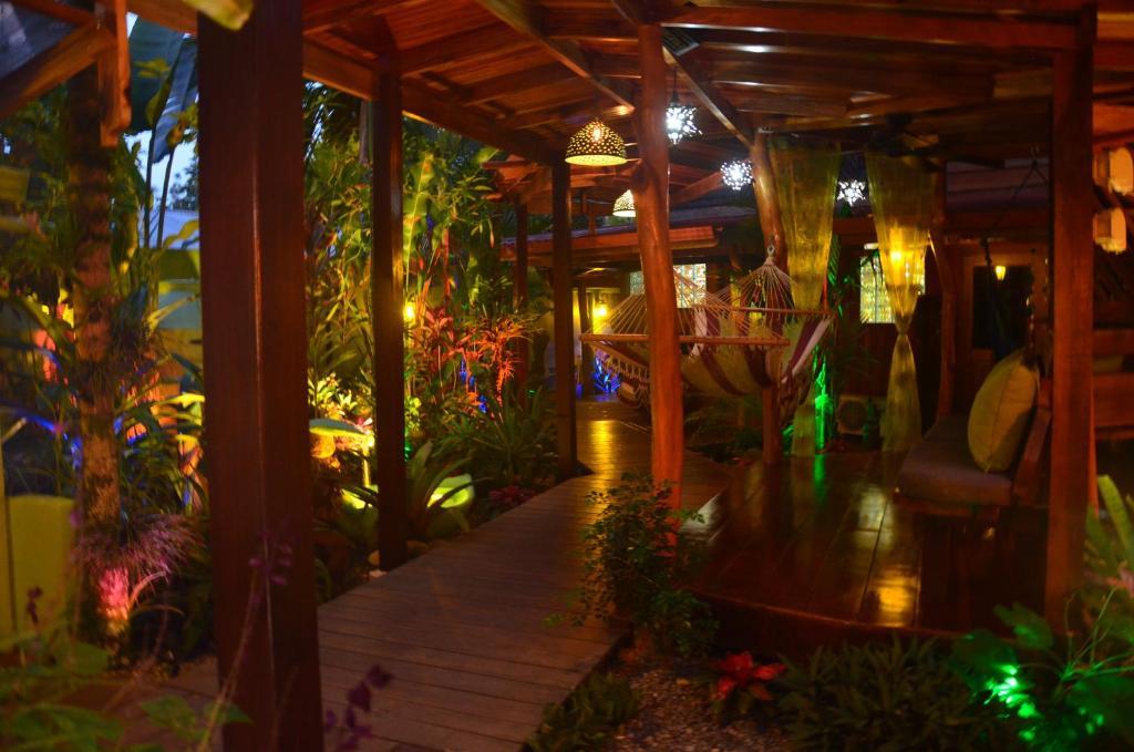 Physis Caribbean Bed & Breakfast Puerto Viejo de Talamanca Экстерьер фото