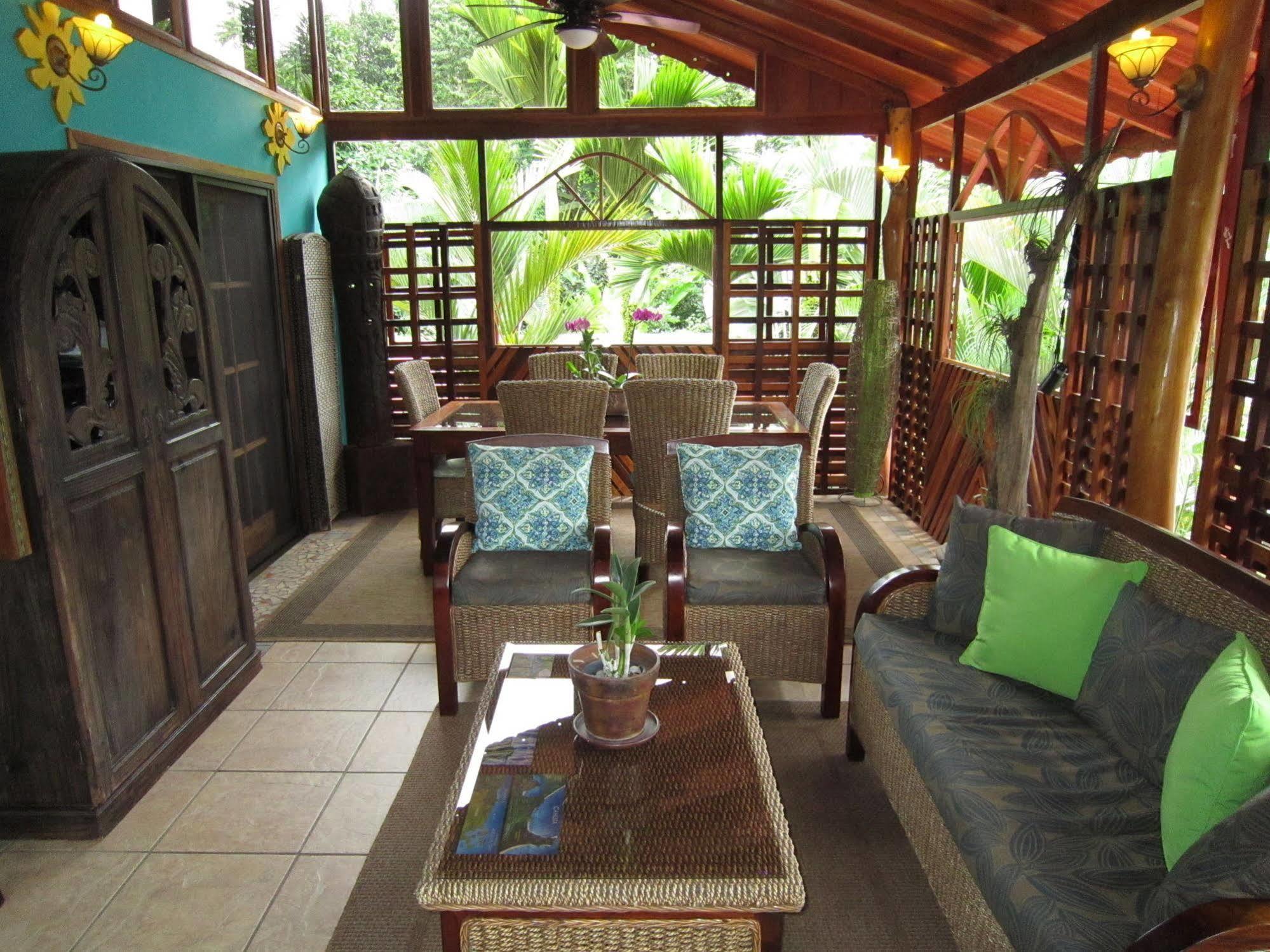 Physis Caribbean Bed & Breakfast Puerto Viejo de Talamanca Экстерьер фото