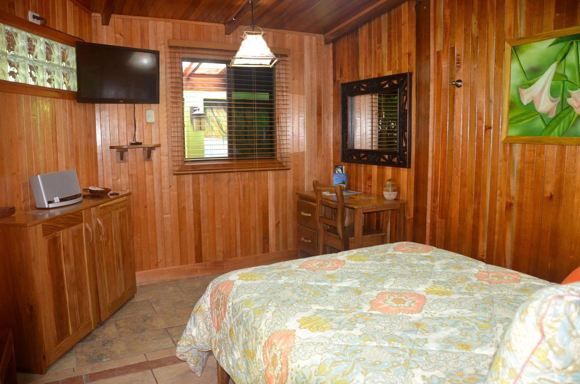 Physis Caribbean Bed & Breakfast Puerto Viejo de Talamanca Экстерьер фото